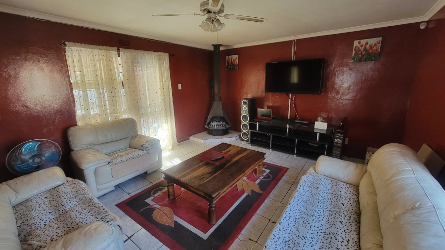 3 Bedroom Property for Sale in Highbury Western Cape